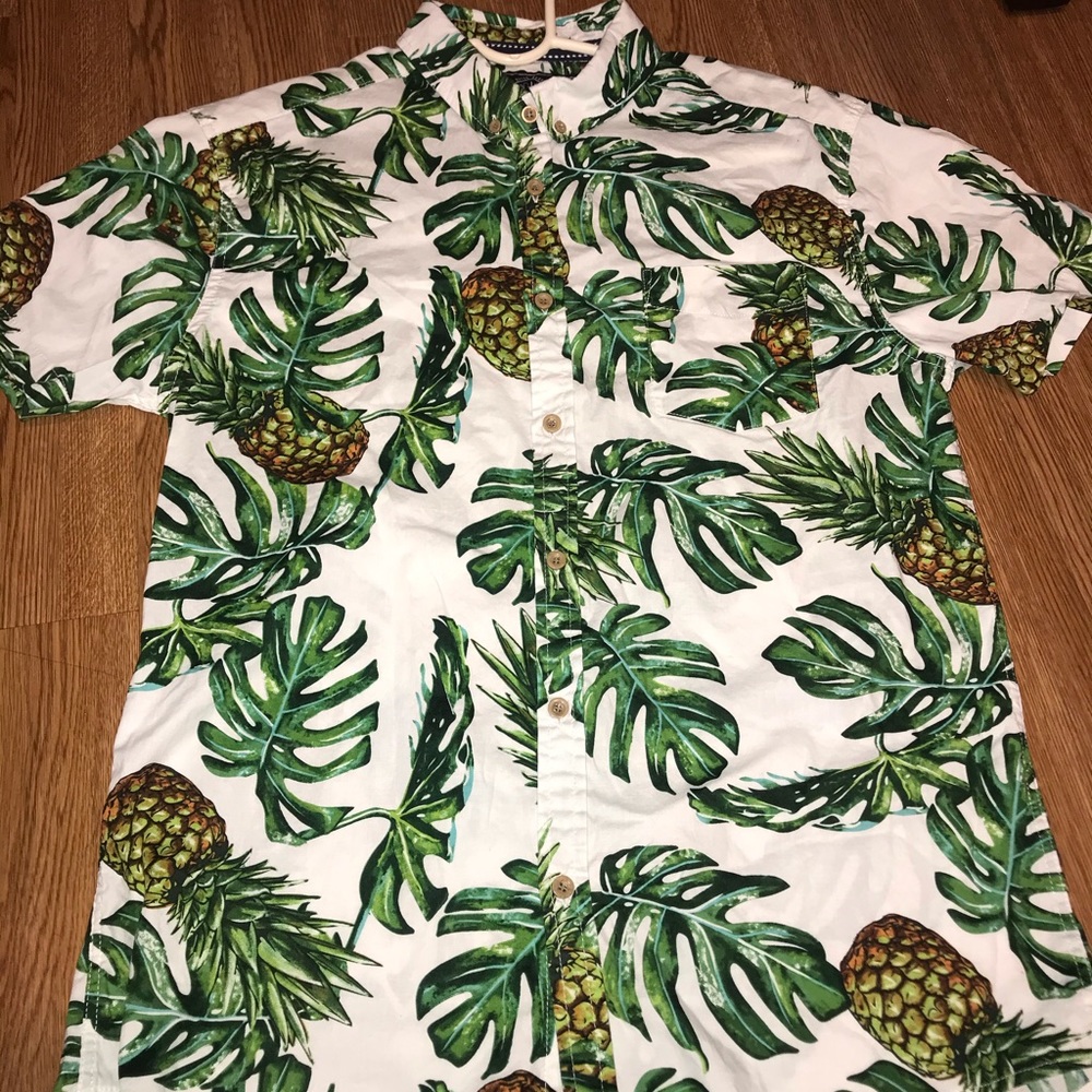 Men’s Hawaiian shirt